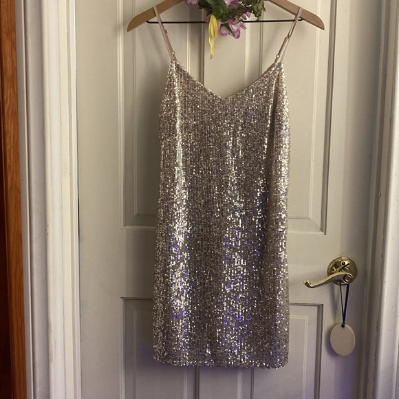 Banana Republic glitters sequin mini dress - Picture 4 of 5